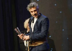 LEONARDO SBARAGLIA PREMIADO POR ÁMAME (ERRANTE CORAZÓN)