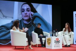 CHARLOTTE LE BON COMPITE EN SEMINCI CON FALCON LAKE