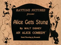 Cortometraje completo... ALICE GETS STUNG