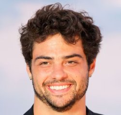 NOAH CENTINEO