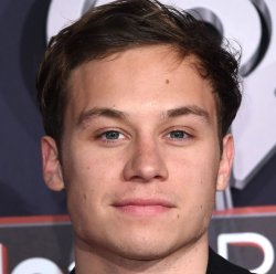 FINN COLE