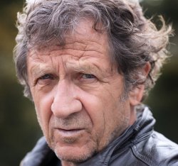 Ha muerto... JEAN PAUL DUBOIS