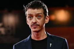 NAHUEL PEREZ BISCAYART FARO DOS ORILLAS