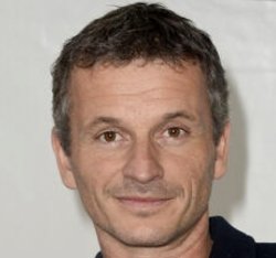 Ha muerto... NICOLAS BEAUCAIRE