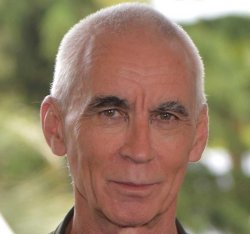 Ha muerto... LEE TAMAHORI