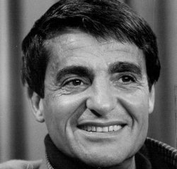 Ha muerto... TOM TROUPE