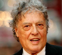 Ha muerto... TOM STOPPARD Ha muerto... TOM STOPPARD