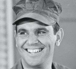 Ha muerto... RONNIE SCHELL