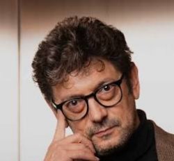 Ha muerto... MANOLO SOLO