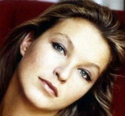 Ha muerto... MARINA VLADY