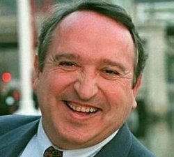 Ha muerto... FERNANDO ESTESO