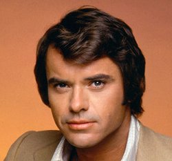 ROBERT URICH
